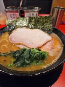 投稿についてもっと詳しく 【我道家（がどうや）炎上まとめ】王道家直系「我道家 OSAKA本店」“二重価格疑惑”から嫌がらせ拡大までの流れ（時系列）