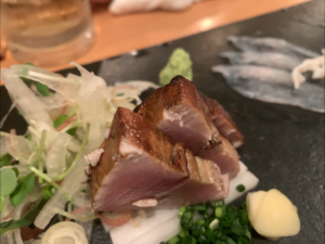 投稿についてもっと詳しく 福岡・春吉「藁焼 みかん」｜藁焼きタタキとゴマサバで酒が止まらない予約困難居酒屋